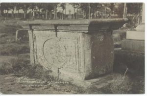 Tomb of James Bradley