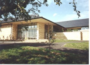 Minchinhampton Primary School (2000)