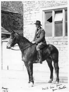 Canon Hodson in Market Square